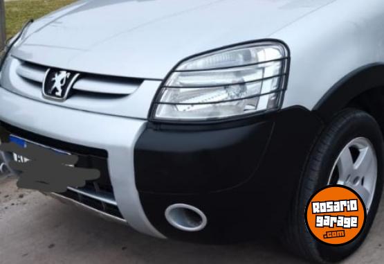 Utilitarios - Peugeot Partner 2018 Diesel 114000Km - En Venta