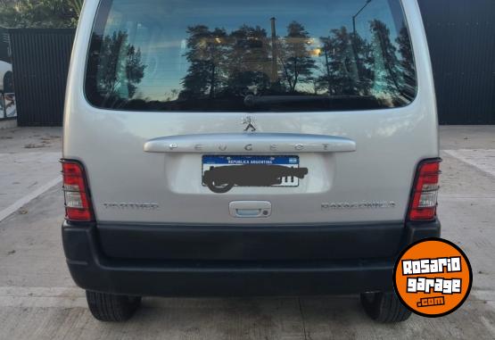 Utilitarios - Peugeot Partner 2018 Diesel 114000Km - En Venta