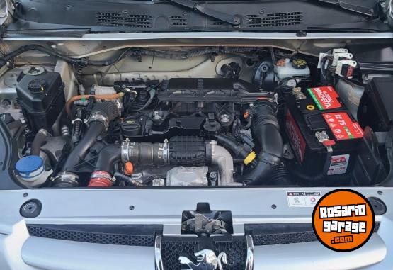 Utilitarios - Peugeot Partner 2018 Diesel 114000Km - En Venta