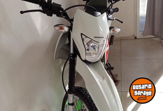 Motos - Honda XR150 2024 Nafta 3400Km - En Venta