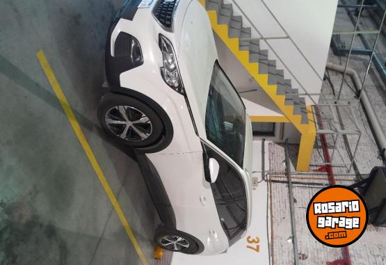 Autos - Peugeot 3008 allure 2018 Nafta 100000Km - En Venta