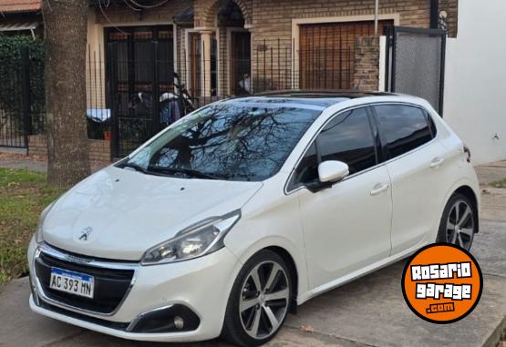 Autos - Peugeot 208 2018 Nafta 90000Km - En Venta