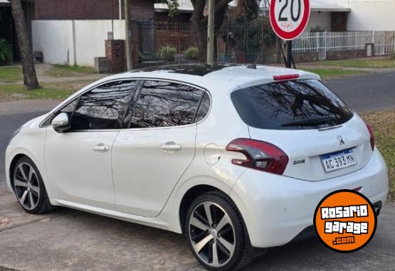 Autos - Peugeot 208 2018 Nafta 90000Km - En Venta