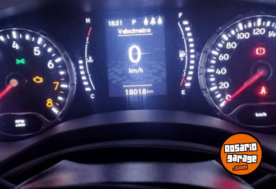 Camionetas - Jeep RENEGADE 2024 Nafta 18000Km - En Venta