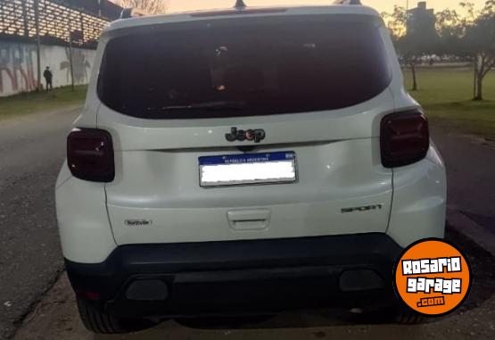 Camionetas - Jeep RENEGADE 2024 Nafta 18000Km - En Venta