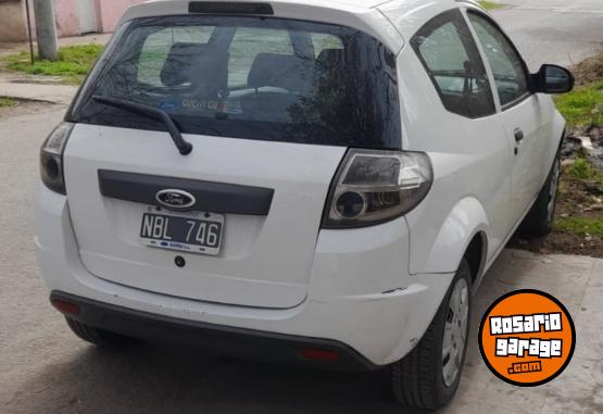 Autos - Ford ka viral 2013 Nafta 85000Km - En Venta