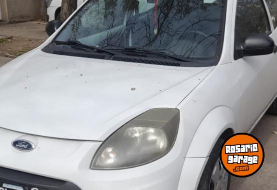 Autos - Ford ka viral 2013 Nafta 85000Km - En Venta