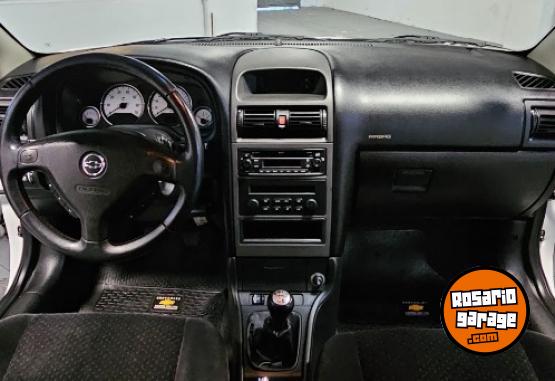 Autos - Chevrolet Astra GLS 2.0 2011 GNC 133000Km - En Venta