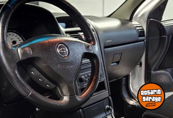 Autos - Chevrolet Astra GLS 2.0 2011 GNC 133000Km - En Venta