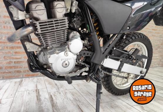 Motos - Honda Xr Tornado 2016 Nafta 9500Km - En Venta