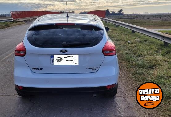 Autos - Ford Focus Titanium 2016 Nafta 131000Km - En Venta