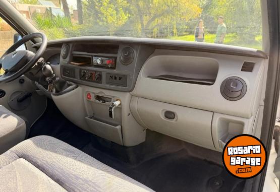 Utilitarios - Renault 2011 ph3dci120 2011 Diesel 220000Km - En Venta