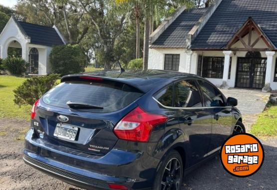 Autos - Ford Focus Titanium 2014 Nafta 108000Km - En Venta