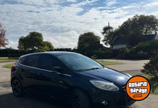 Autos - Ford Focus Titanium 2014 Nafta 108000Km - En Venta