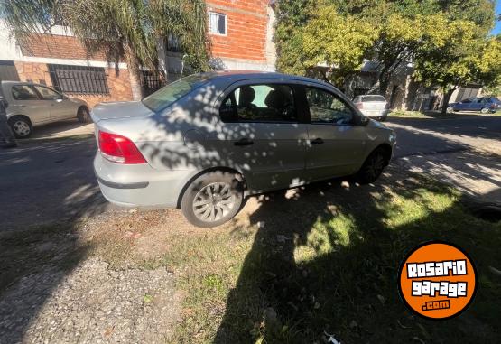 Autos - Volkswagen Voyage 2009 Nafta 180000Km - En Venta