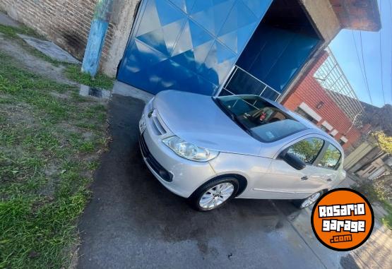 Autos - Volkswagen Voyage 2009 Nafta 180000Km - En Venta