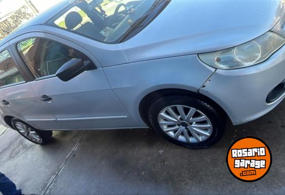 Autos - Volkswagen Voyage 2009 Nafta 180000Km - En Venta