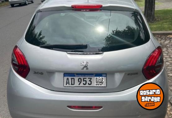 Autos - Peugeot 208 Active 2019 Nafta 80000Km - En Venta