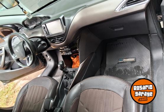 Autos - Peugeot 2008 2016 Nafta 147000Km - En Venta
