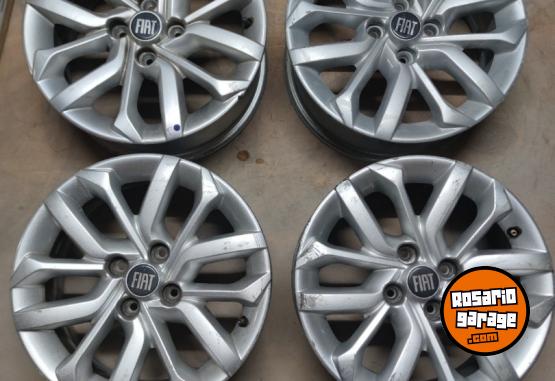 Accesorios para Autos - Llantas 15 Fiat Cronos Originales Muy buenas. $400.000 las 4. NO BAJO PRECIO - En Venta