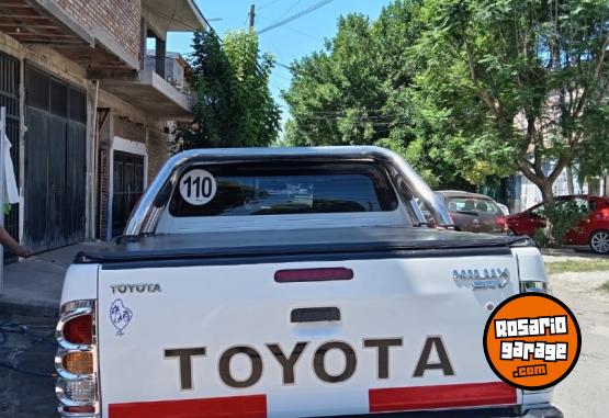 Camionetas - Toyota HILUX 4X2 CABINA DOBLE 2010 Diesel 124000Km - En Venta