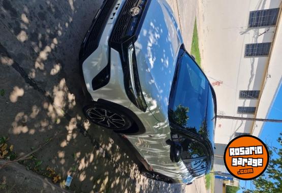 Autos - Toyota Cross gr 2025 Nafta 800Km - En Venta