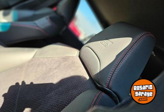 Autos - Toyota Cross gr 2025 Nafta 800Km - En Venta