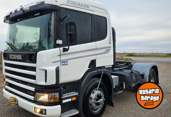 Camiones y Grúas - Scania p310 6 cilindros a bomba - En Venta