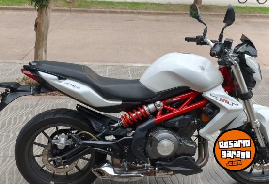 Motos - Benelli TNT 300 2017 Nafta 11200Km - En Venta