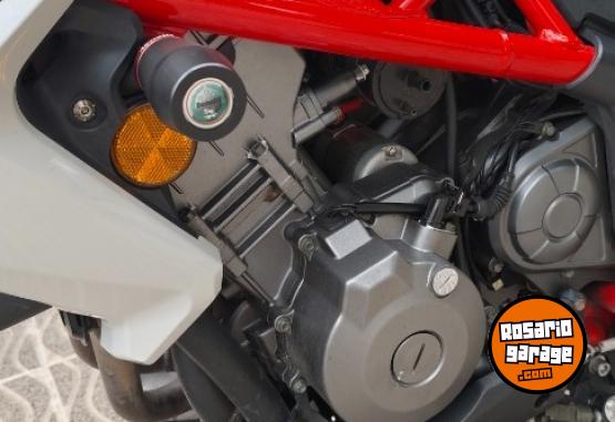 Motos - Benelli TNT 300 2017 Nafta 11200Km - En Venta