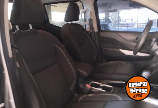 Camionetas - Nissan Frontier xgear 2022 Diesel 130000Km - En Venta