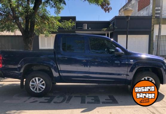 Camionetas - Volkswagen Amarok Trendline 140 HP 2022 Diesel 60000Km - En Venta