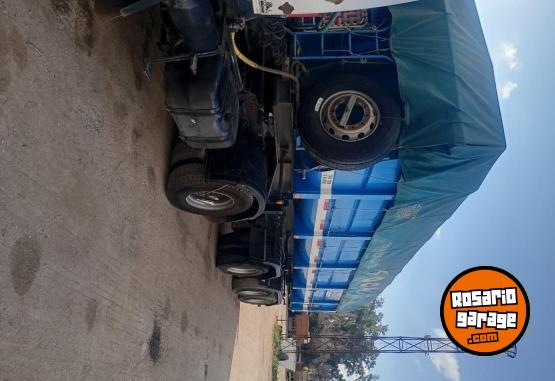 Camiones y Grúas - Ford cargo 1831 con batea ombu - En Venta