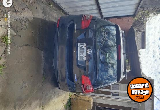 Autos - Volkswagen Suran Highline 2011 Nafta 211000Km - En Venta