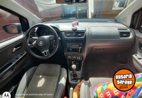 Autos - Volkswagen Suran Highline 2011 Nafta 211000Km - En Venta