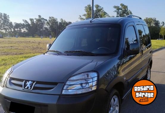 Autos - Peugeot Partner Patagónica 2011 Nafta 113000Km - En Venta