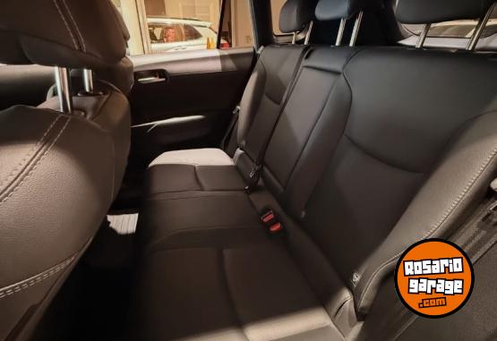 Autos - Toyota COROLLA CROSS SEG 2022 Electrico / Hibrido 43000Km - En Venta