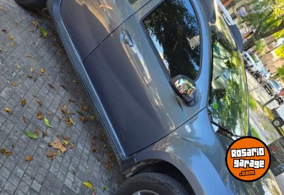 Camionetas - Renault Duster 2.0 2012 GNC 120000Km - En Venta