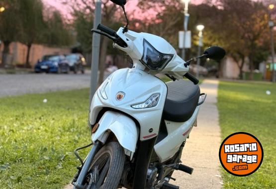 Motos - Motomel Blitz plus 2025 Nafta 6500Km - En Venta