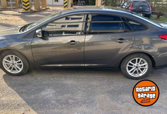 Autos - Ford Focus 2017 Nafta 69000Km - En Venta