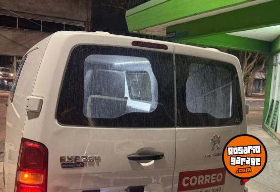 Utilitarios - Peugeot Expert 2018 Diesel 164500Km - En Venta