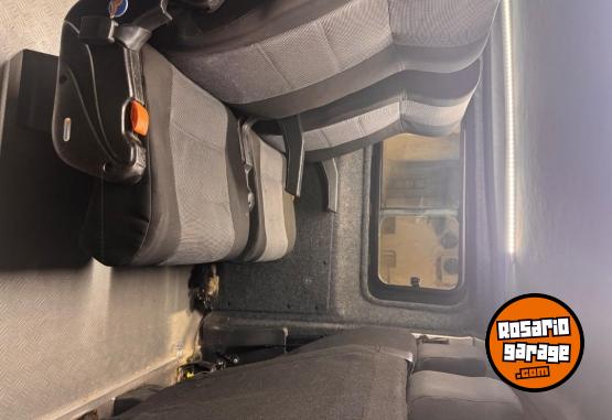 Utilitarios - Peugeot Expert 2018 Diesel 164500Km - En Venta