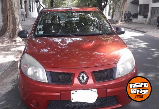 Autos - Renault Sandero Confort 2010 Diesel 300000Km - En Venta