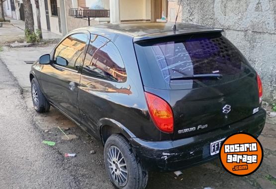 Autos - Suzuki Fan 2005 Nafta 200000Km - En Venta