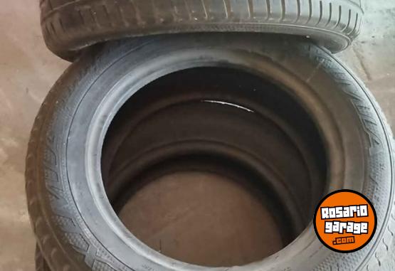 Accesorios para Autos - Cubiertas 225/65/17 - En Venta