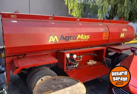 Camiones y Grúas - TANQUE PARA COMBUSTIBLE MUY POCO USO 5000 LTS - En Venta