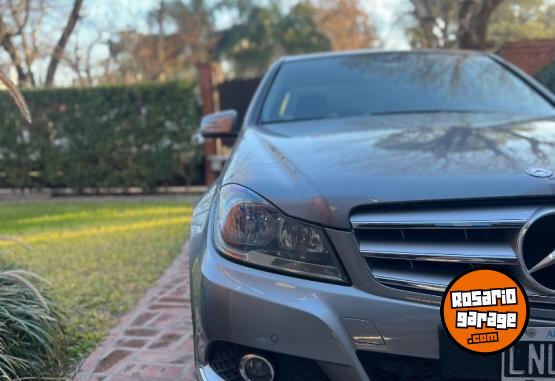 Autos - Mercedes Benz C250 2012 Nafta 105000Km - En Venta