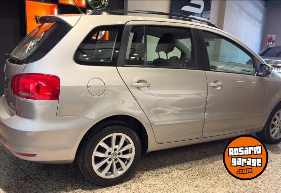 Autos - Volkswagen Suran Trendline 2013 Nafta 131000Km - En Venta