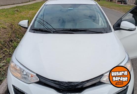 Autos - Toyota Yaris XS 2019 Nafta 85000Km - En Venta