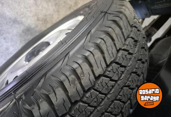 Accesorios para Autos - Oportunidad!!! Cubiertas Dunlop de Carga y llantas reforzadas!!! - En Venta
